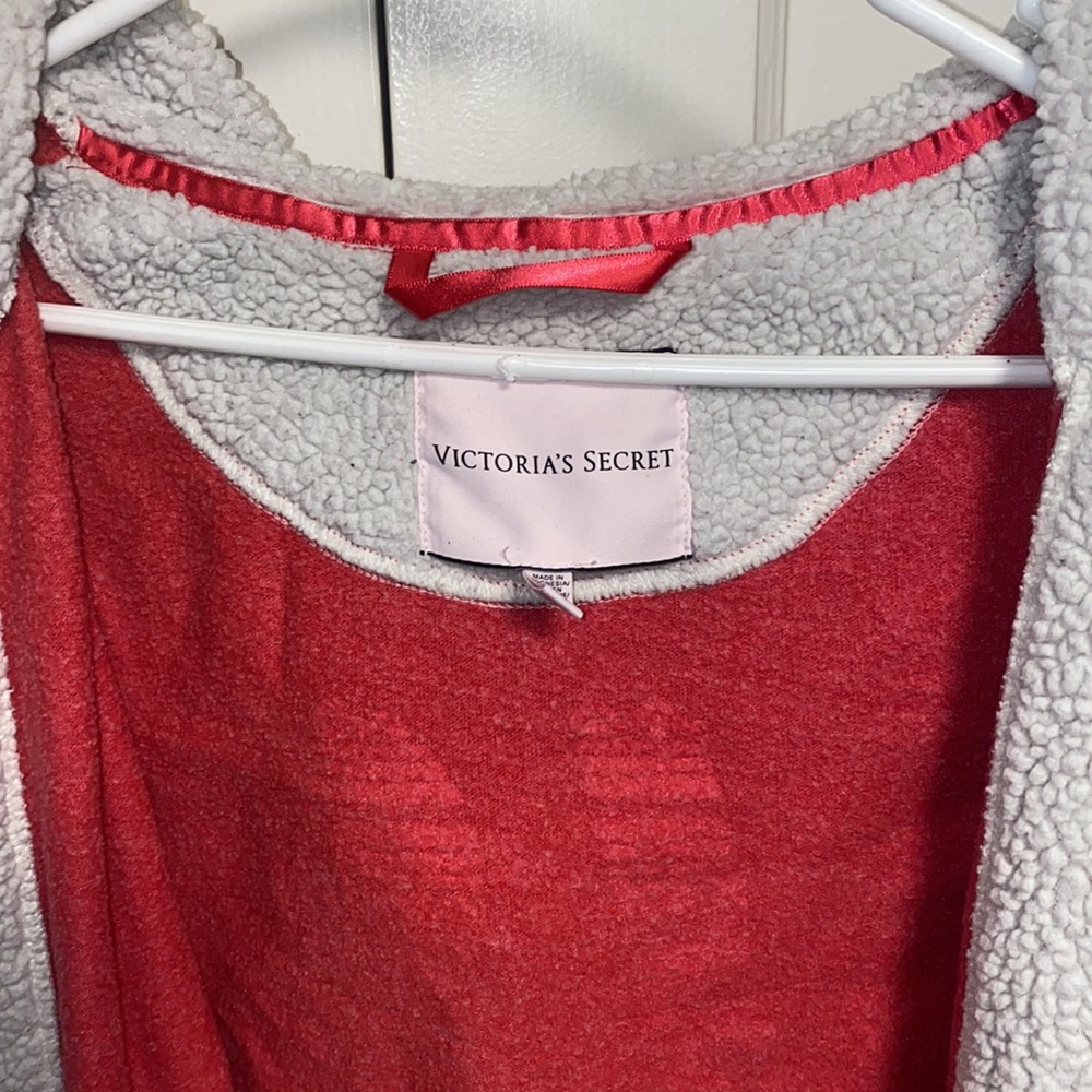 Victoria Secret XS VS Cozy Soft Sherpa Hooded Robe - Picture 12 of 12